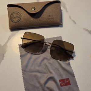 Ray-Ban Square Sunglasses with Case. Light SCRATCH on right Lens